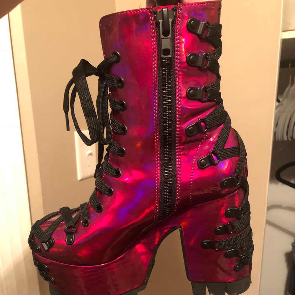 Club exx platform boots super adorable!!!!